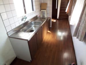 S様宅 宅階段昇降機・廊下床張替 - BEFORE