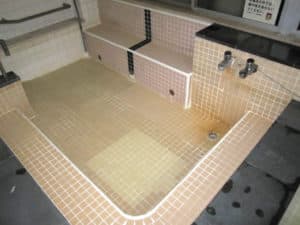 老人ホーム 浴槽リフォーム - BEFORE